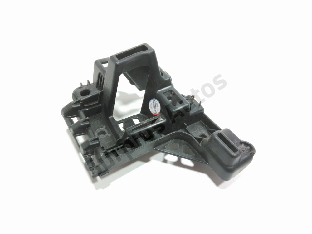 Support gauche de pare-choc arrière