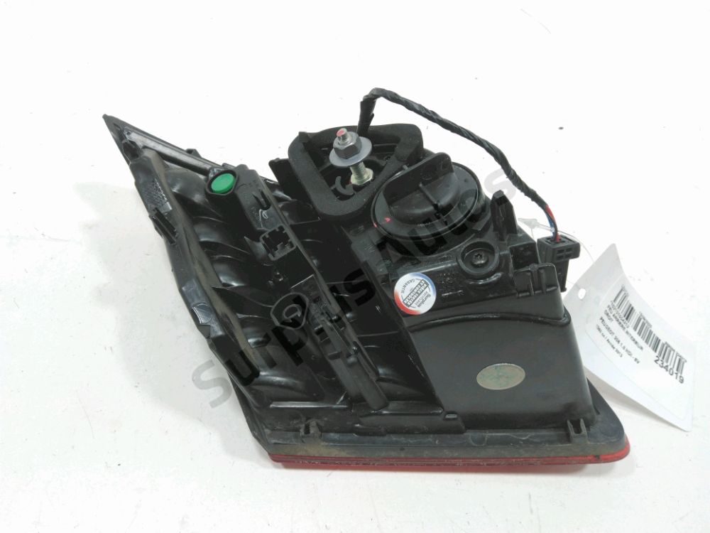 Feu arrière intérieur droit