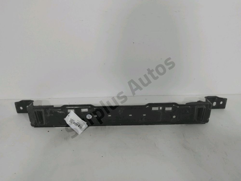 Traverse inférieure armature avant