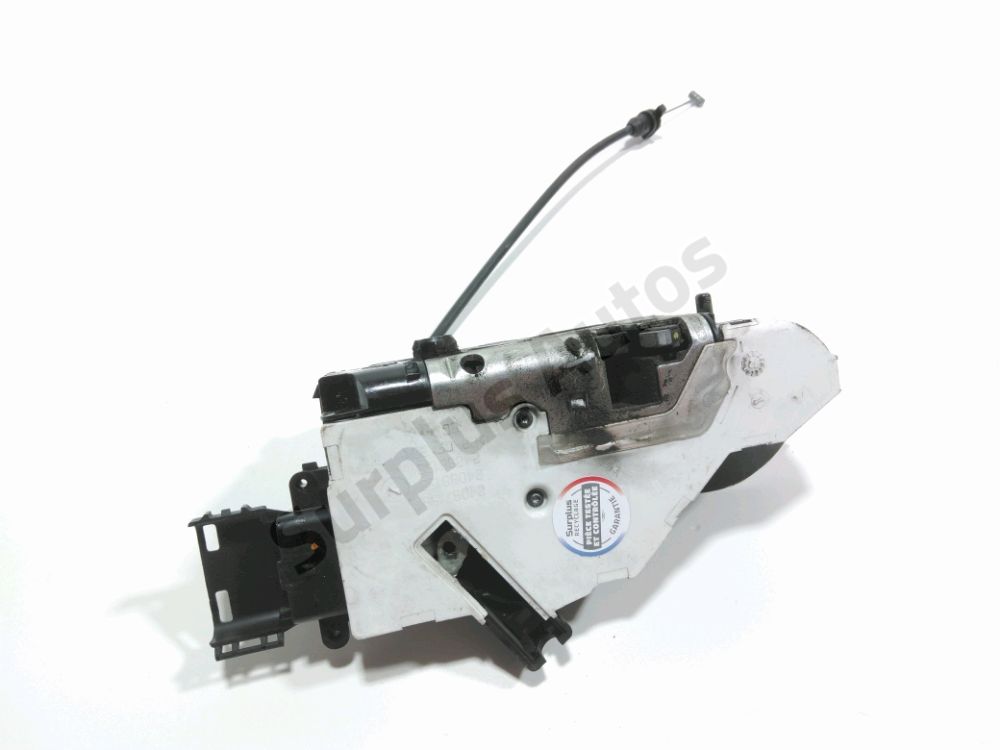 Serrure de porte avant gauche