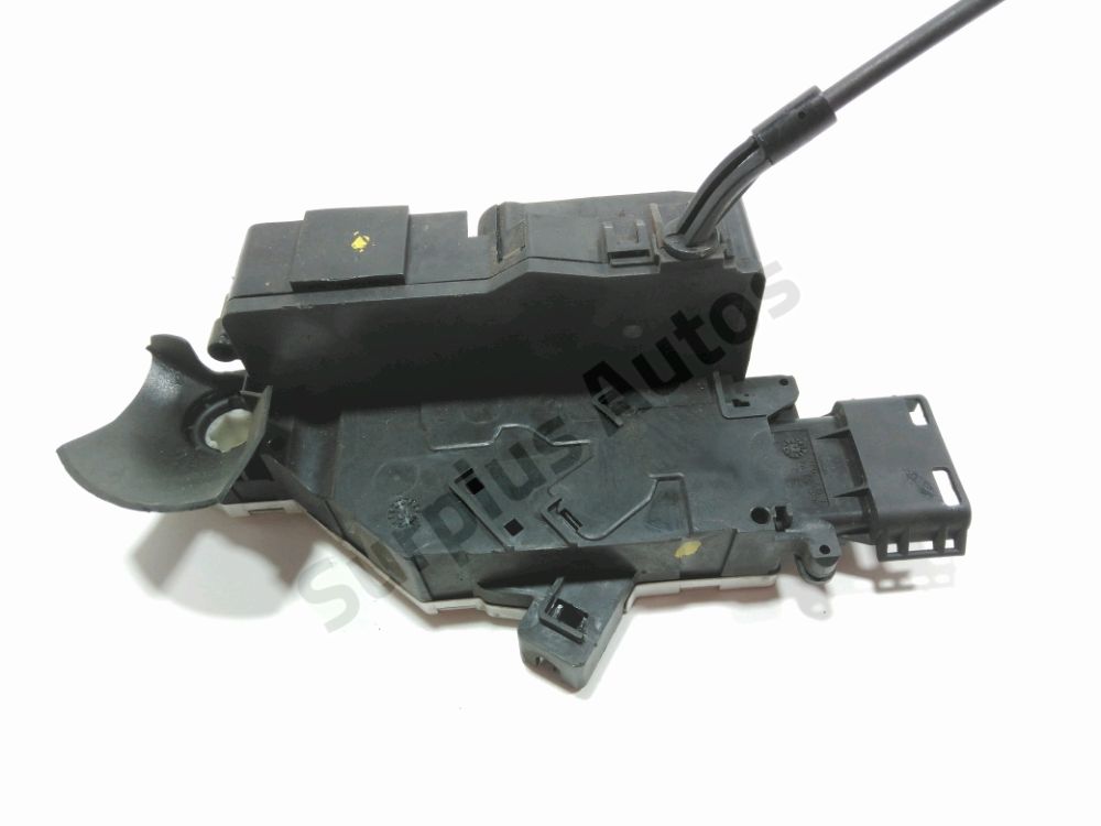 Serrure de porte avant gauche