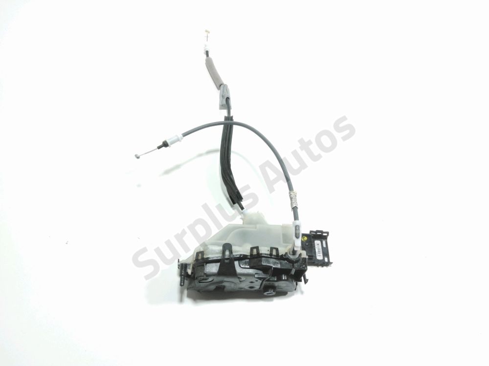 Serrure de porte avant droite