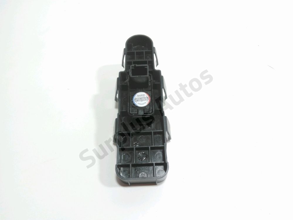 Commande lève-vitre avant droit