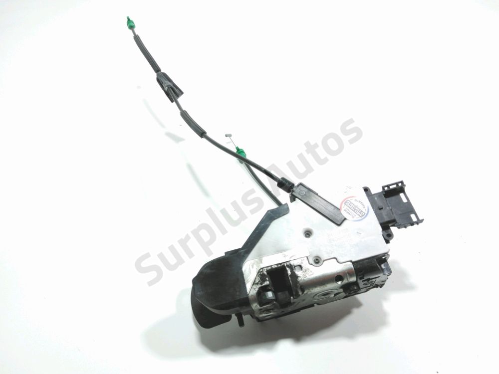 Serrure de porte avant gauche