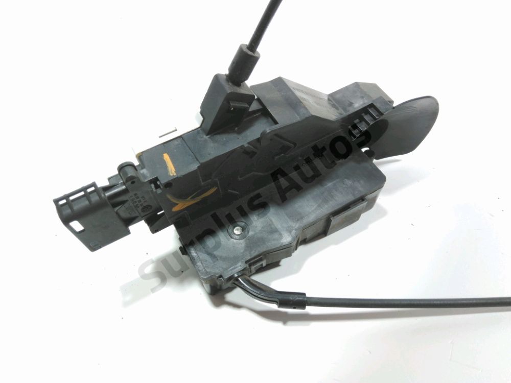 Serrure de porte avant gauche