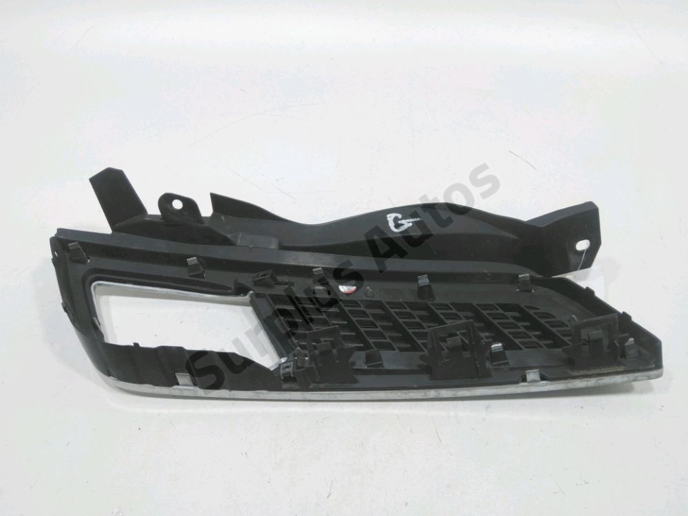 Grille de calandre gauche