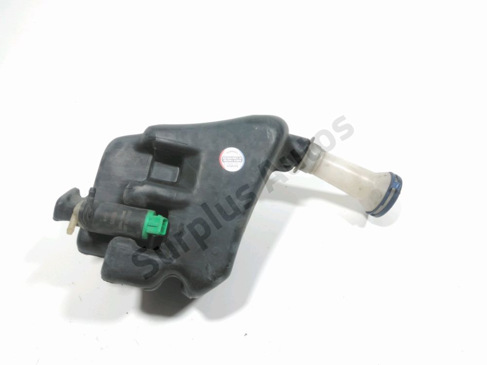 Réservoir de lave glace avant