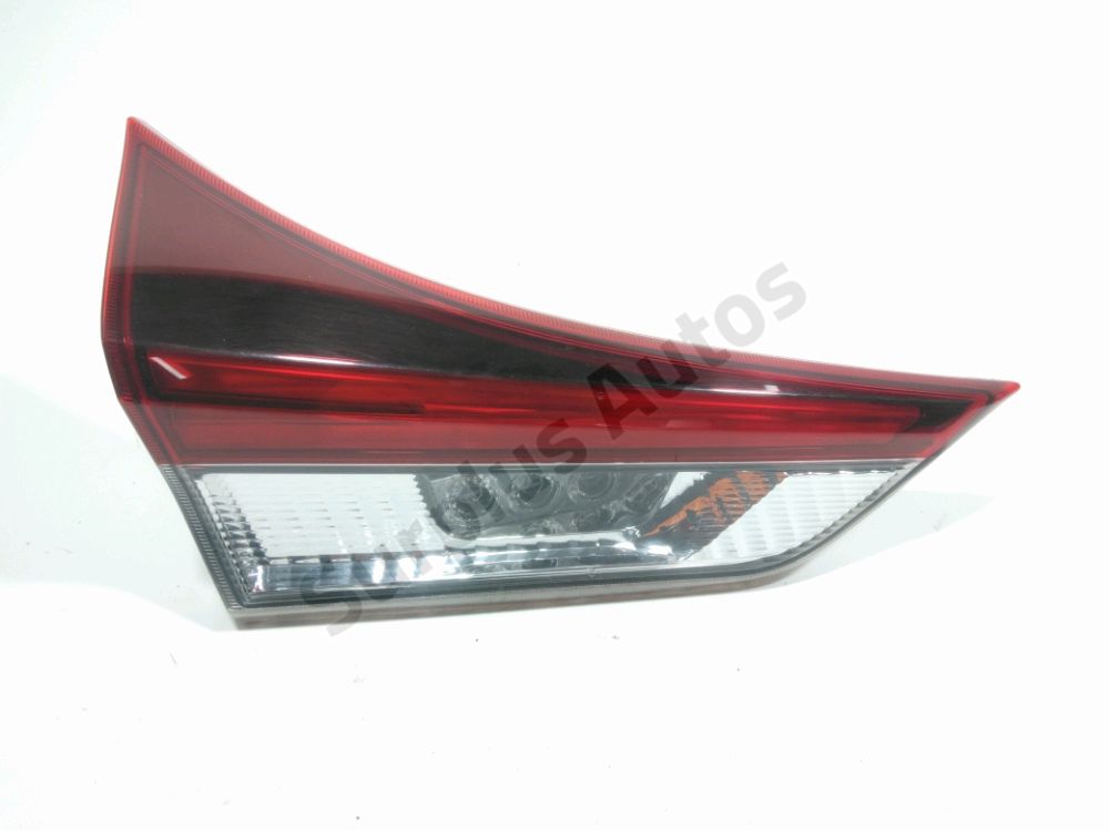 Feu arrière intérieur gauche