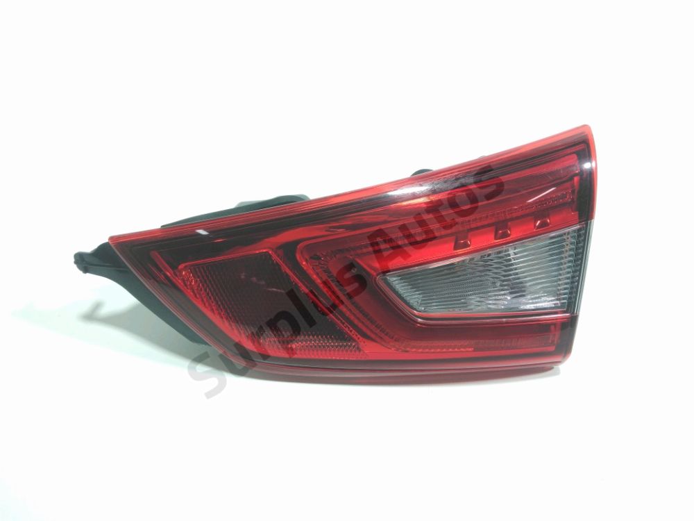 Feu arrière intérieur droit