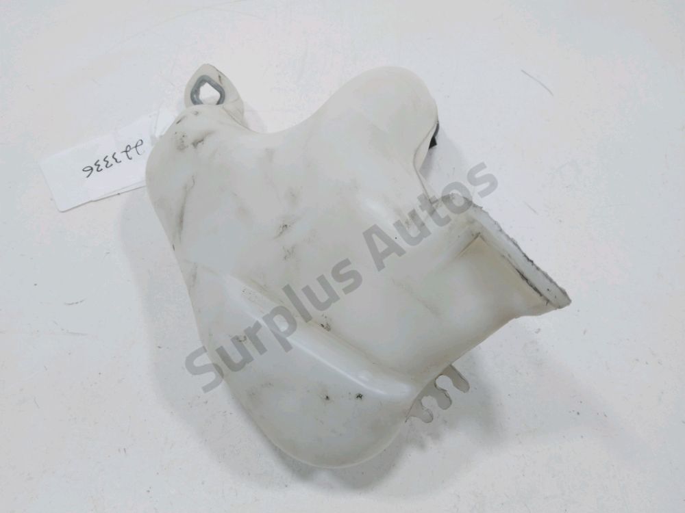 Réservoir de lave glace avant