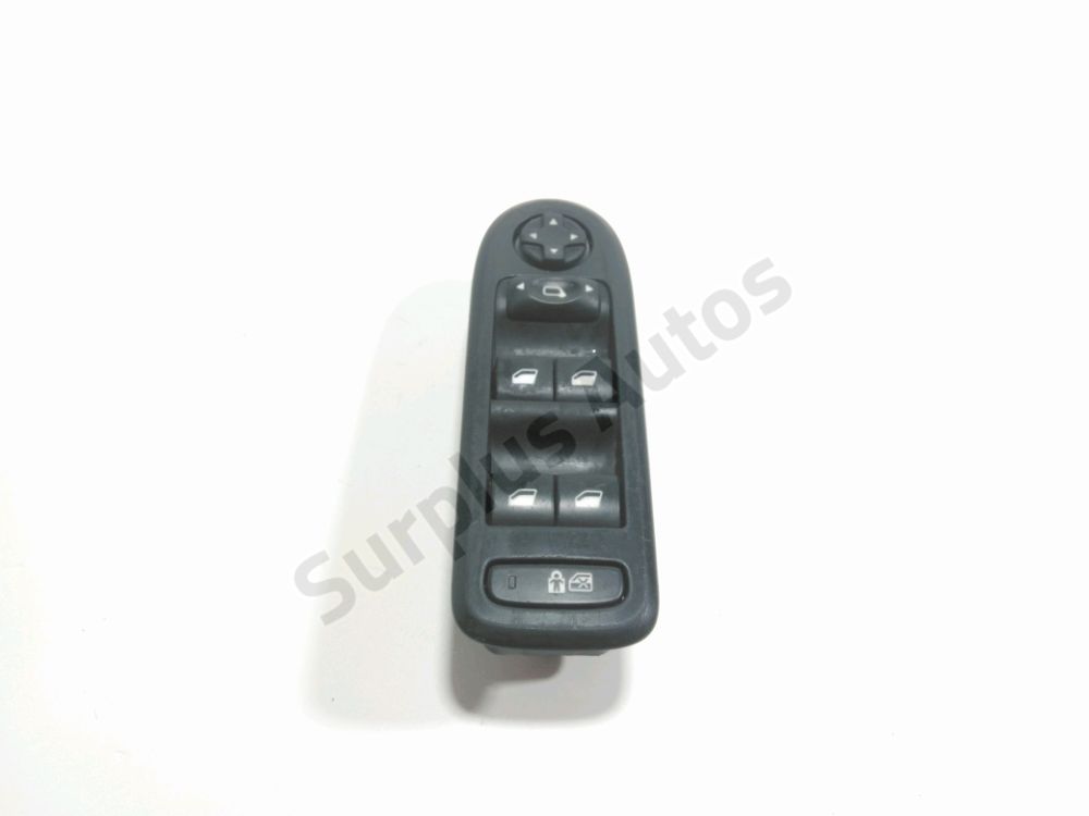 Commande lève-vitre avant gauche