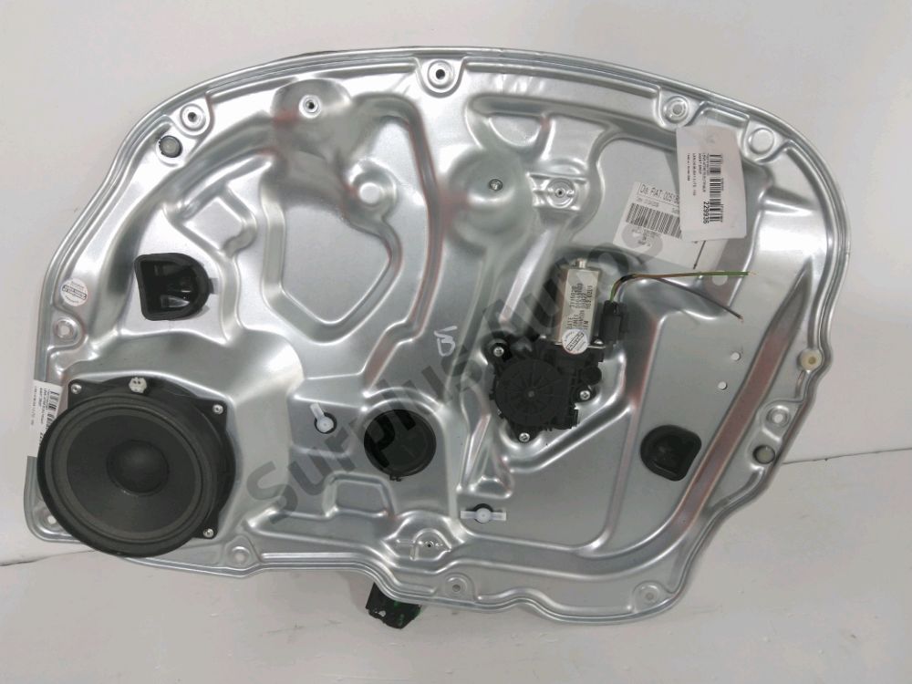 Lève-vitre électrique avant droit