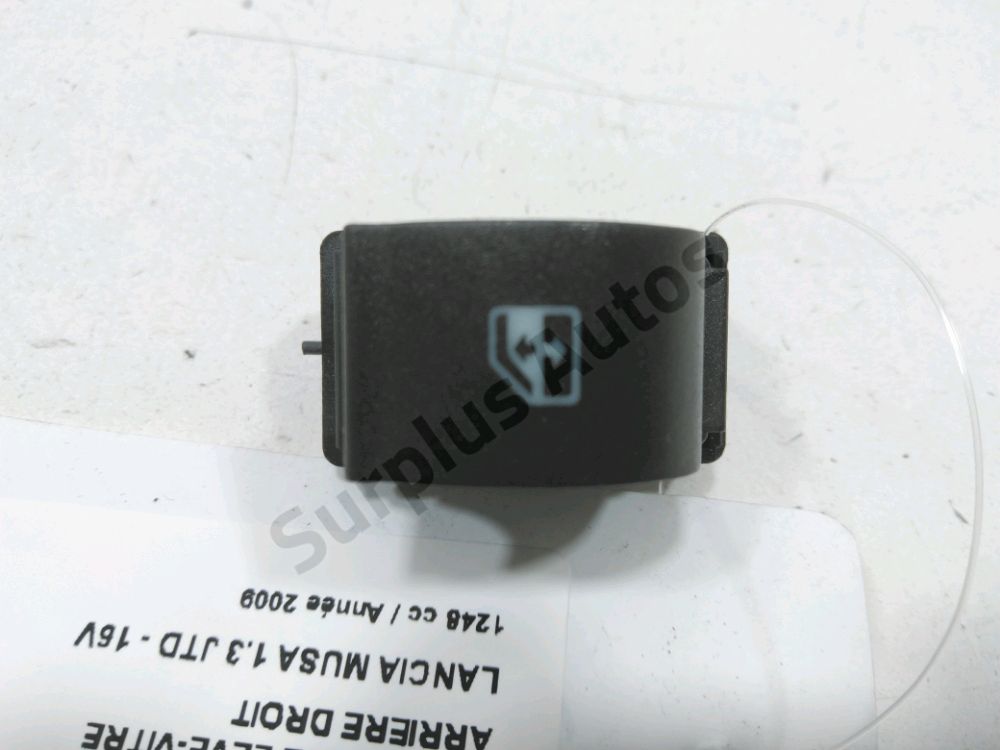 Commande lève-vitre arrière droit