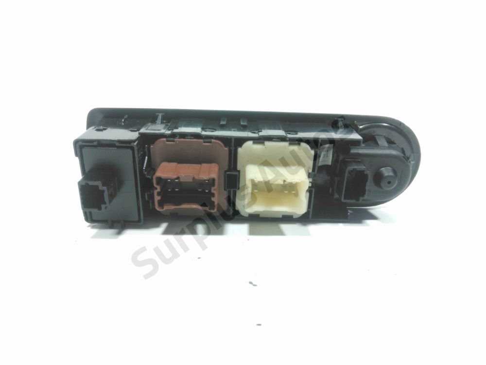 Commande lève-vitre avant gauche