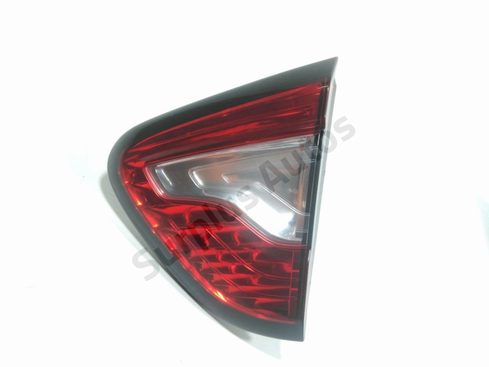 Feu arrière intérieur droit