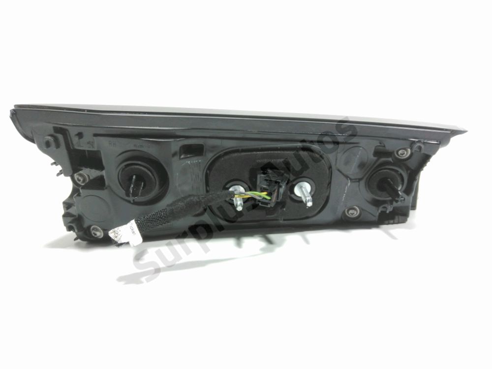 Feu arrière intérieur droit