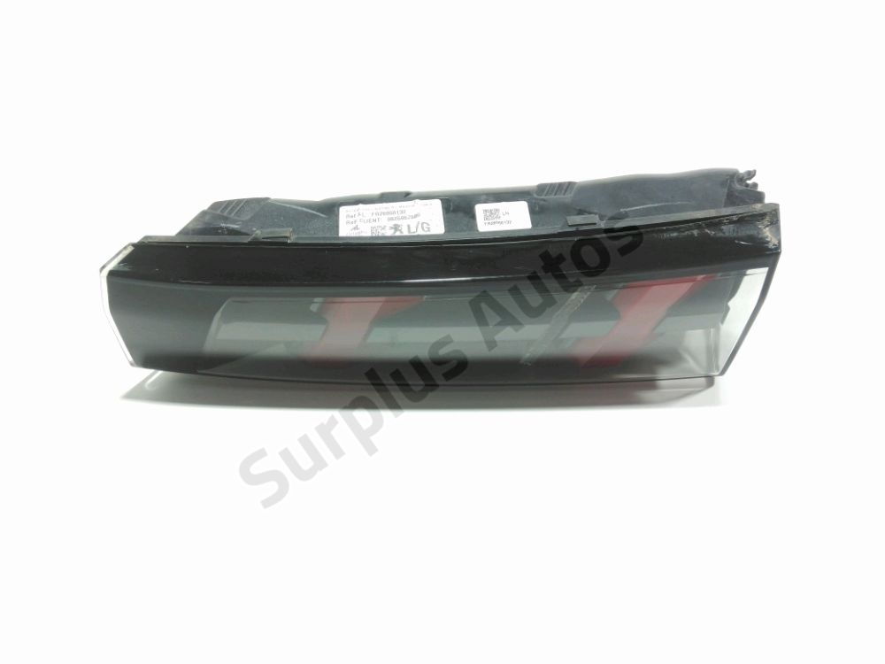 Feu arrière intérieur gauche