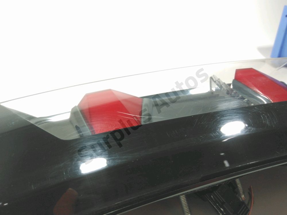 Feu arrière intérieur gauche