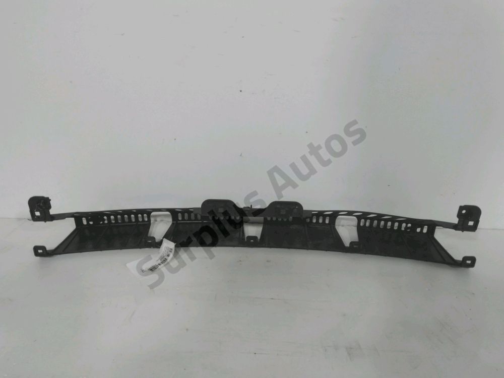 Support central de pare-choc arrière