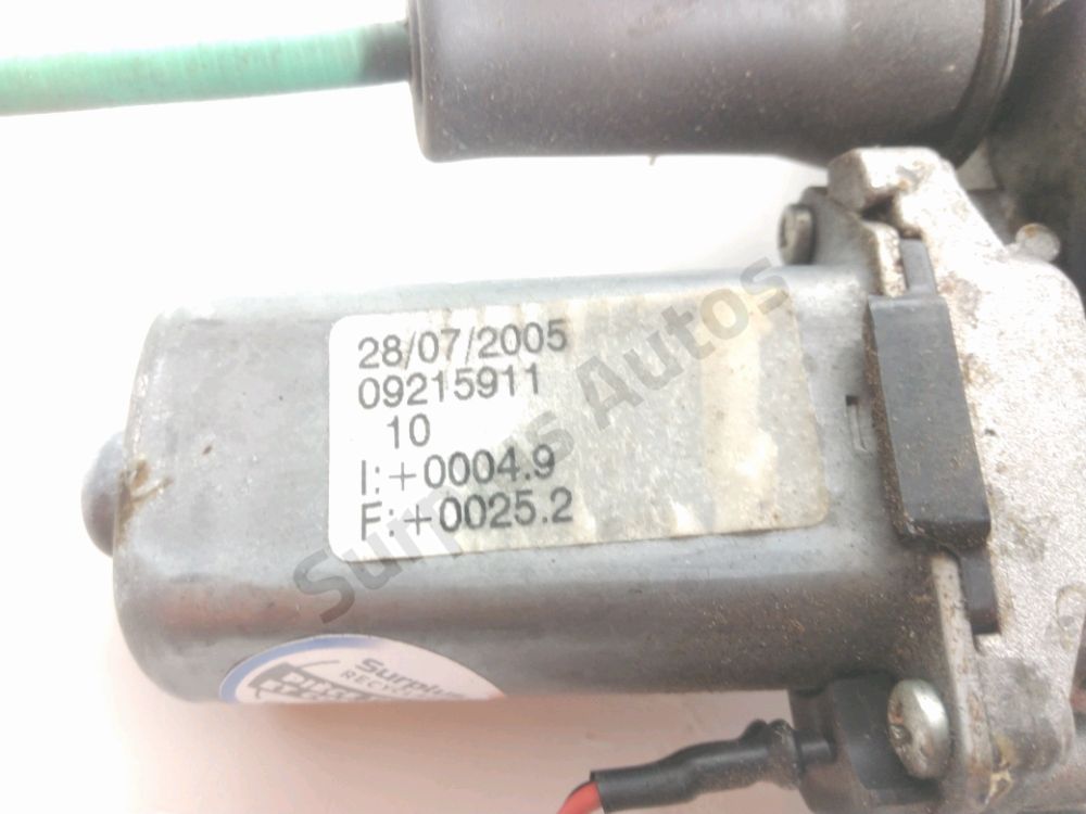 Lève-vitre électrique avant gauche