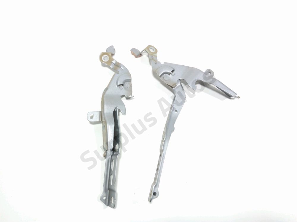 Jeu de charnières de capot