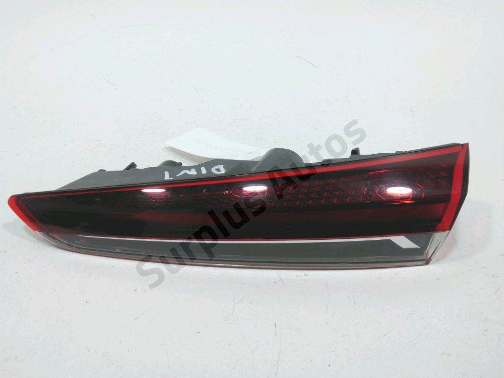 Feu arrière intérieur droit