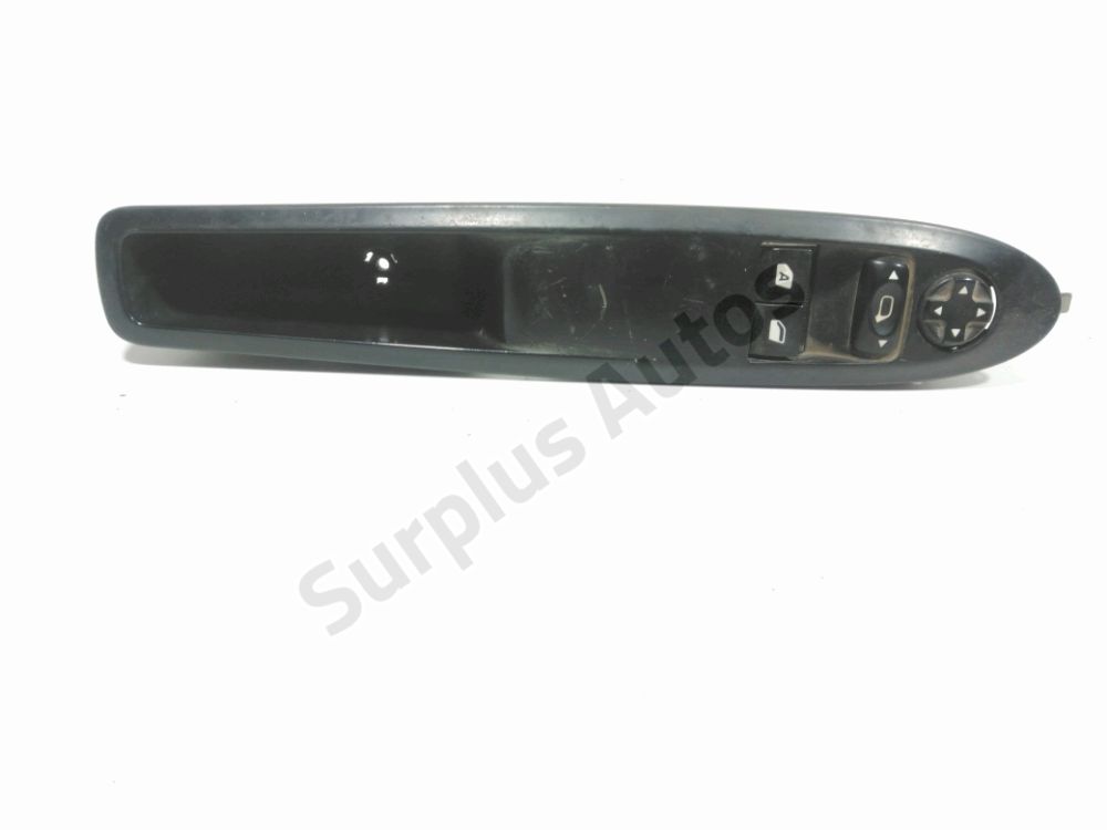 Commande leve-vitre avant gauche