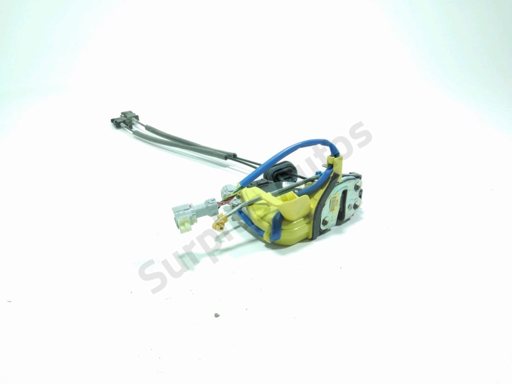 Serrure de porte avant droite