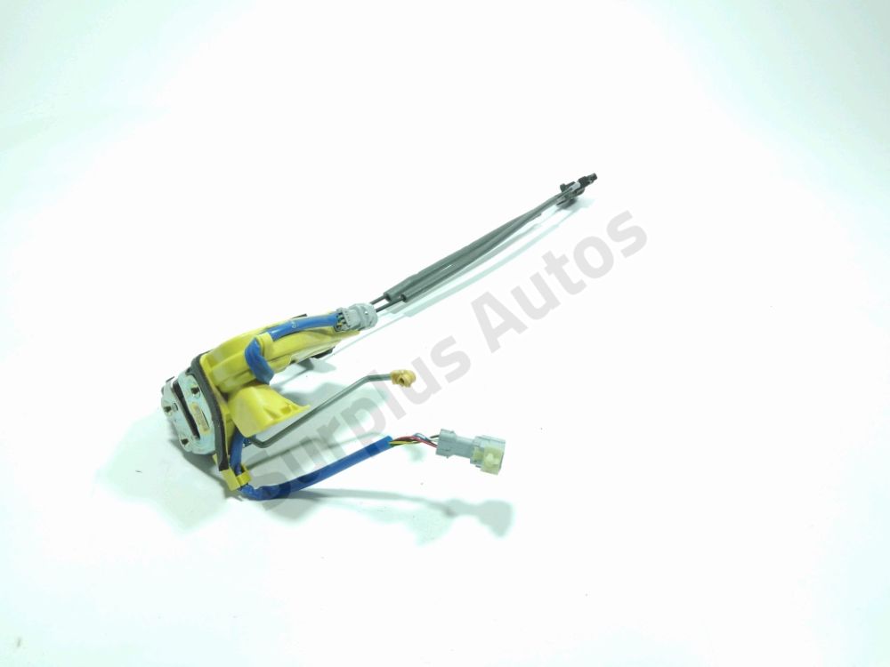 Serrure de porte avant droite