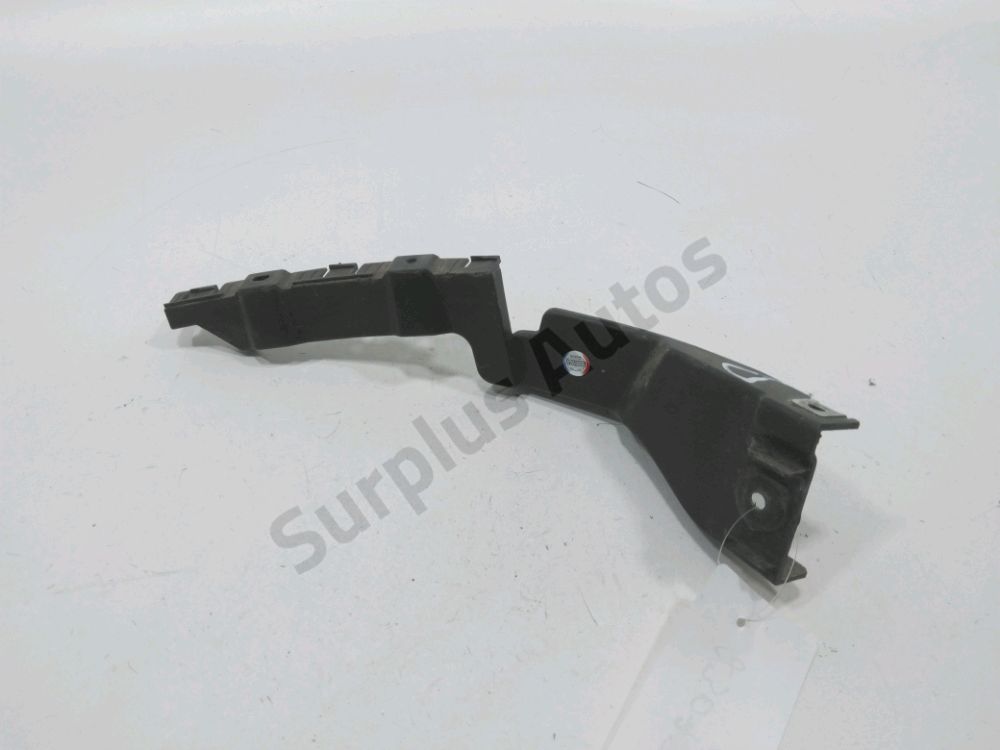 Support droit de pare-choc arrière