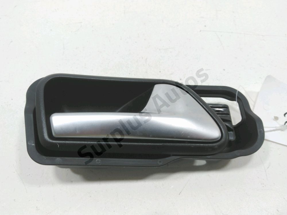 Poignée intérieure porte avant droite