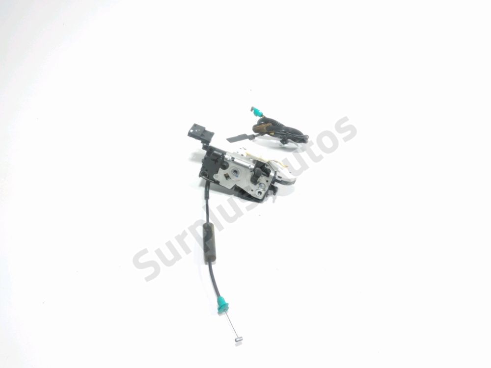 Serrure de porte avant droite