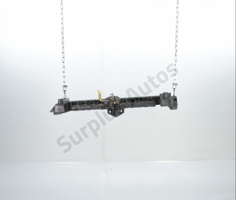 Traverse supérieure armature avant