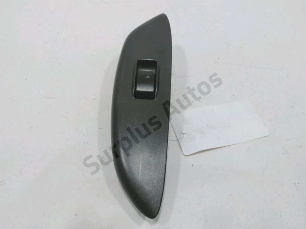 Commande lève-vitre avant droit