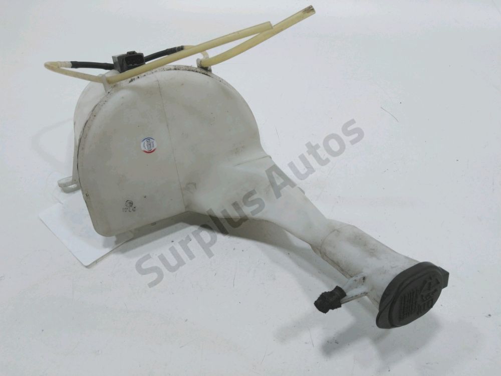 Reservoir de lave glace avant