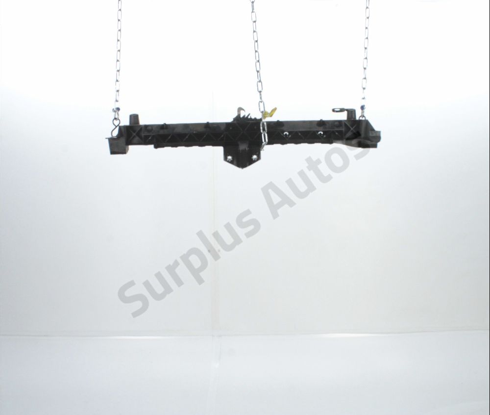 Traverse supérieure armature avant