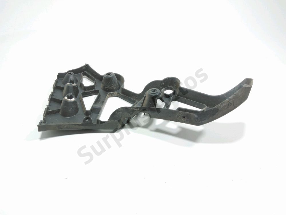 Support droit de pare-choc arriere