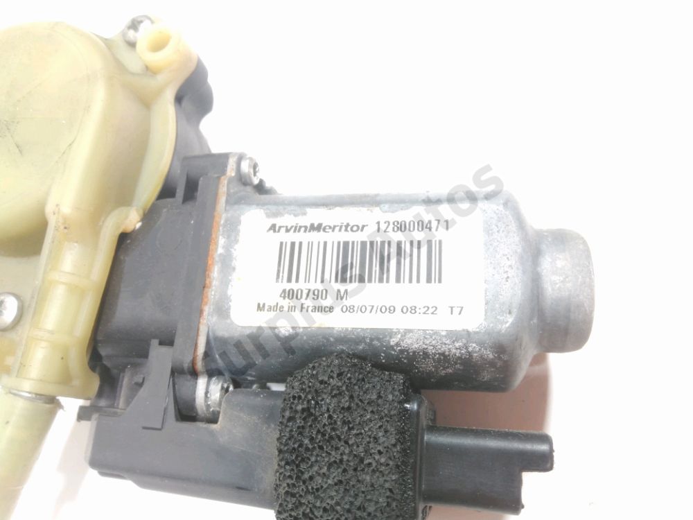 Lève-vitre électrique avant gauche