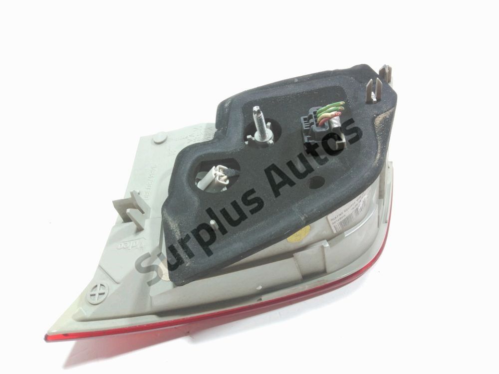 Feu arrière intérieur gauche