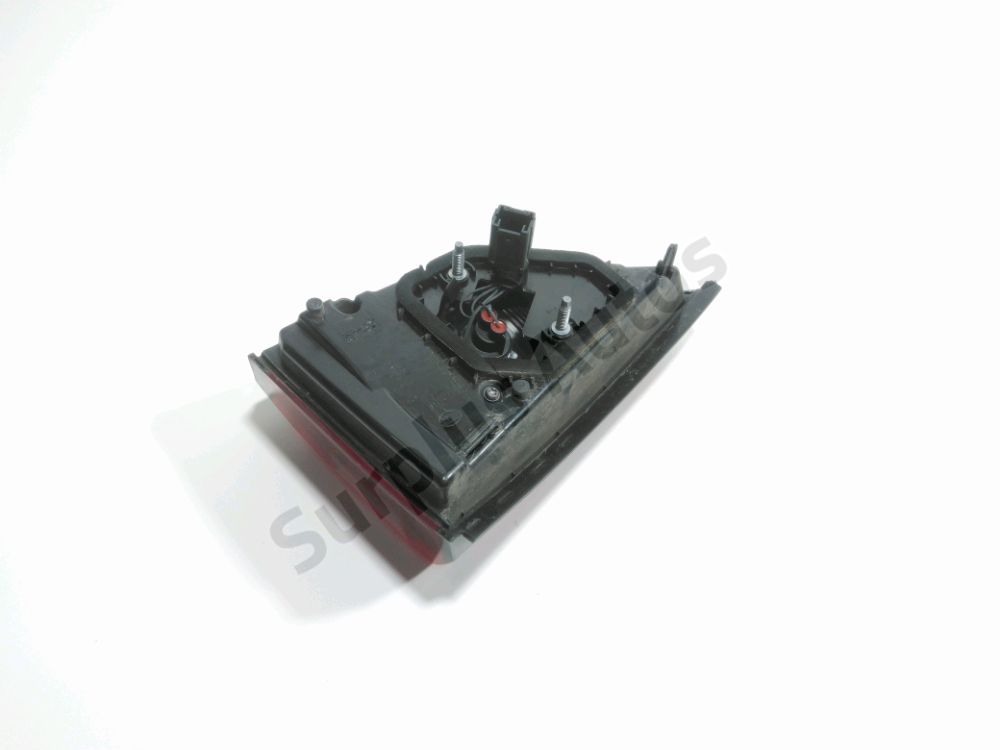 Feu arrière intérieur gauche