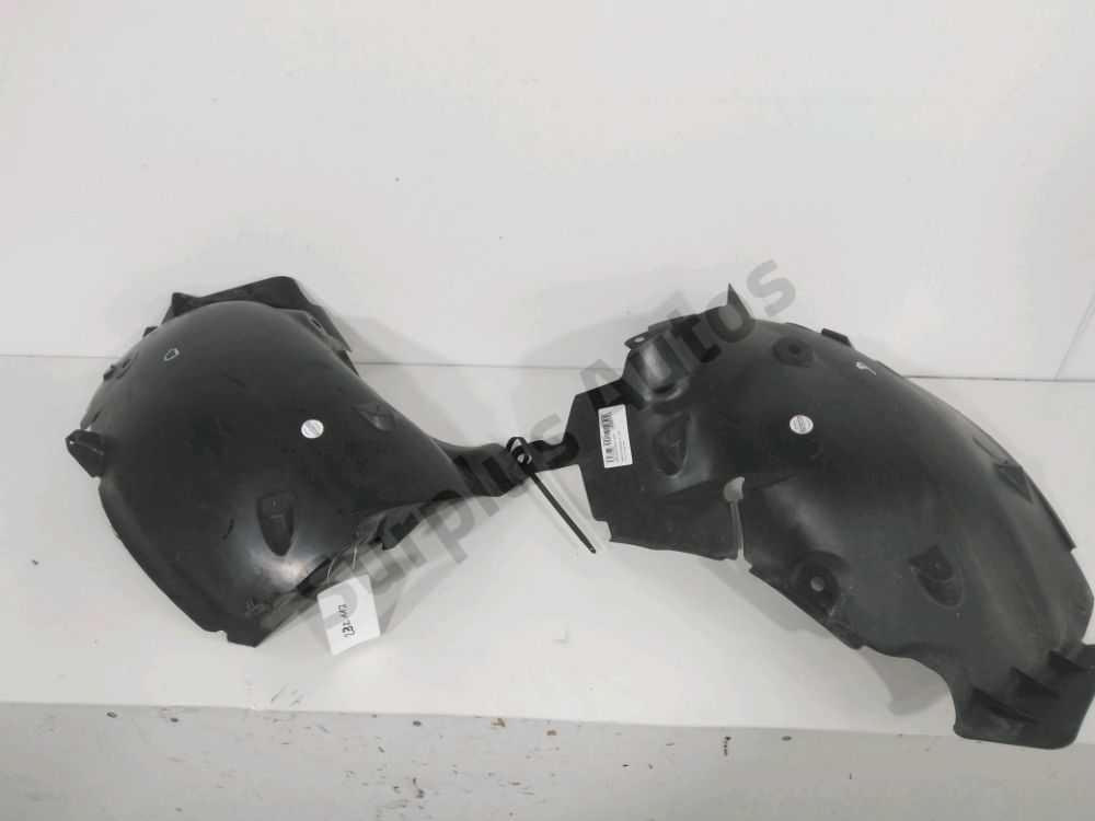 Pare-boue avant droit