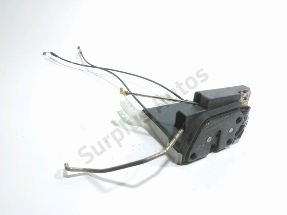 Serrure de porte avant droite