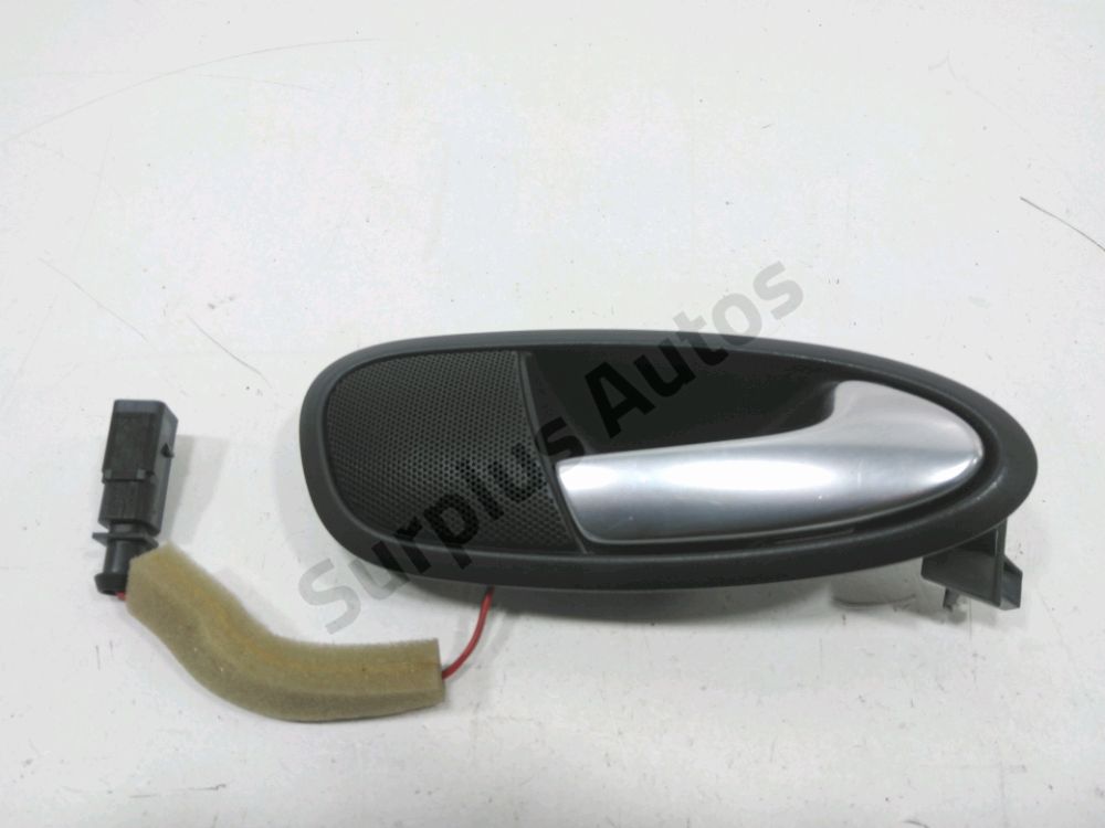 Poignée intérieure porte avant droite