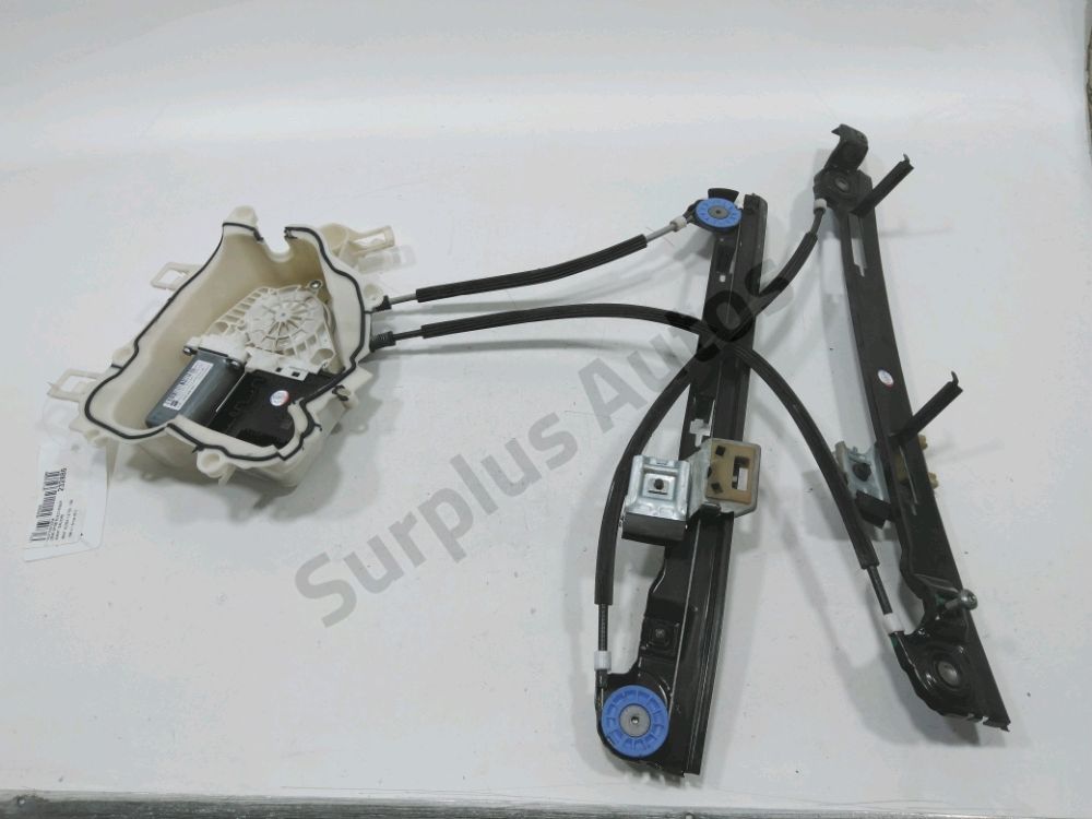 Lève-vitre électrique avant gauche