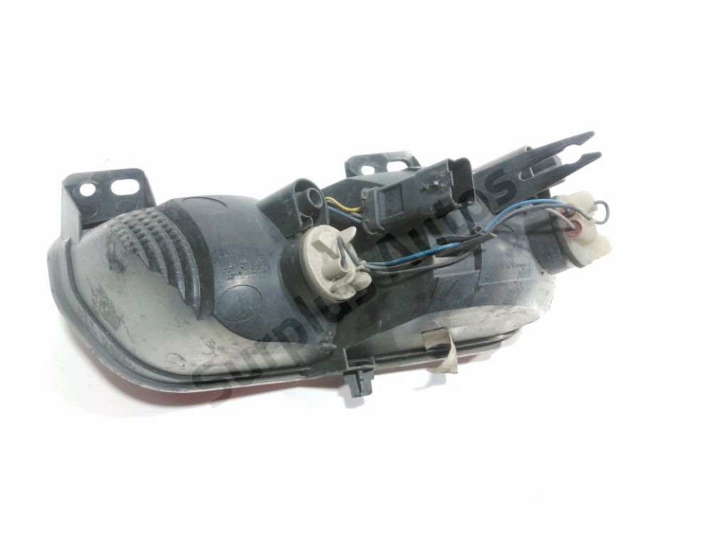 Feu de brouillard arrière gauche