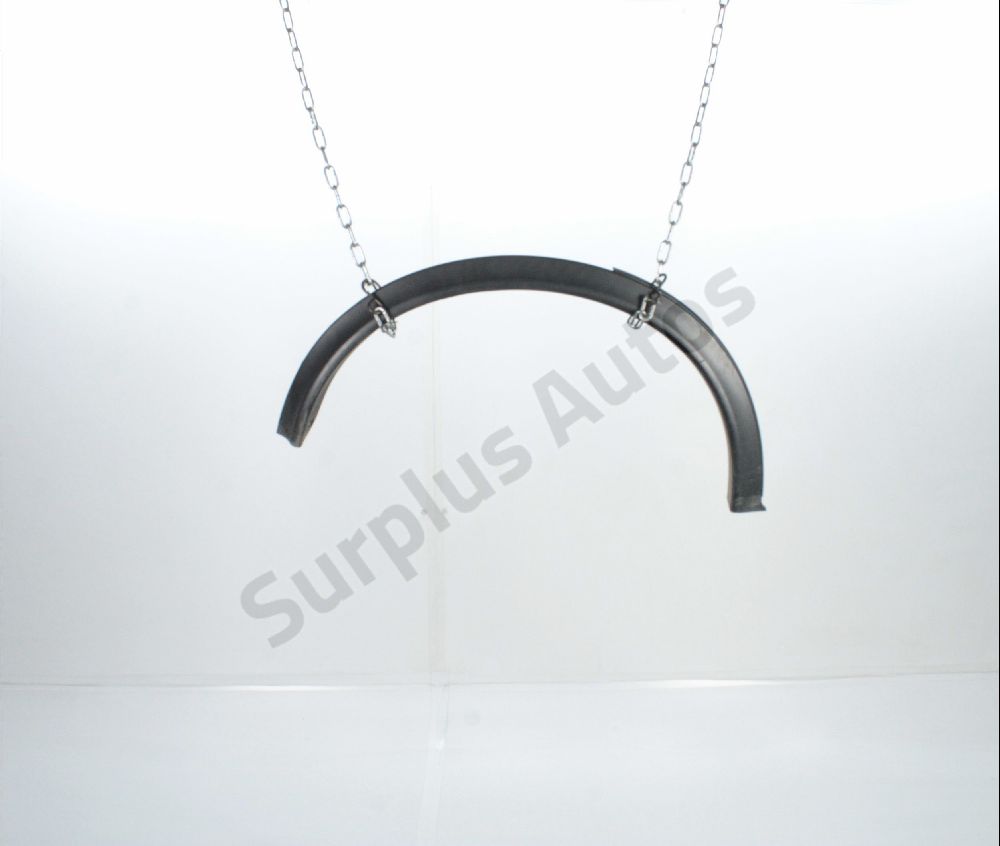 Elargisseur d'aile arrière droit