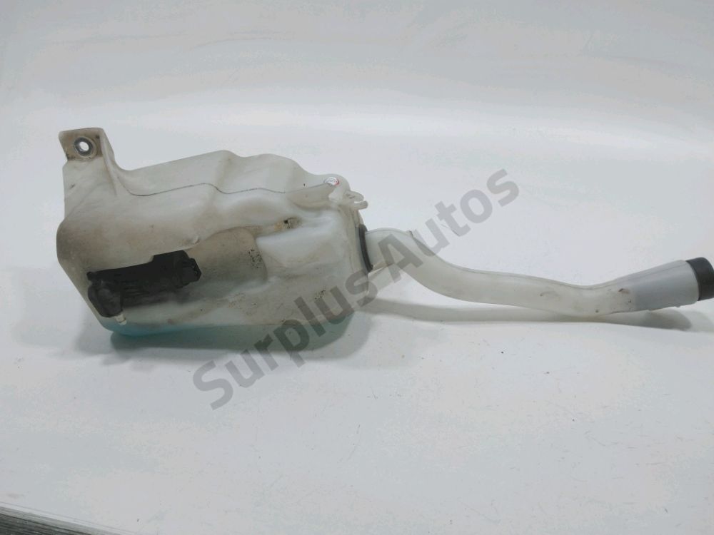 Réservoir de lave glace avant