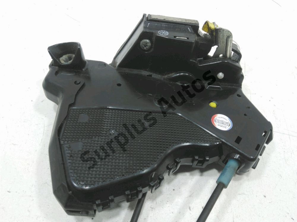 Serrure de porte avant gauche