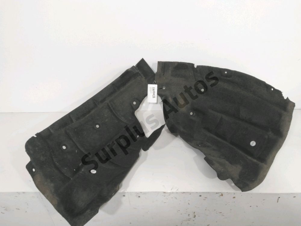 Pare-boue avant droit