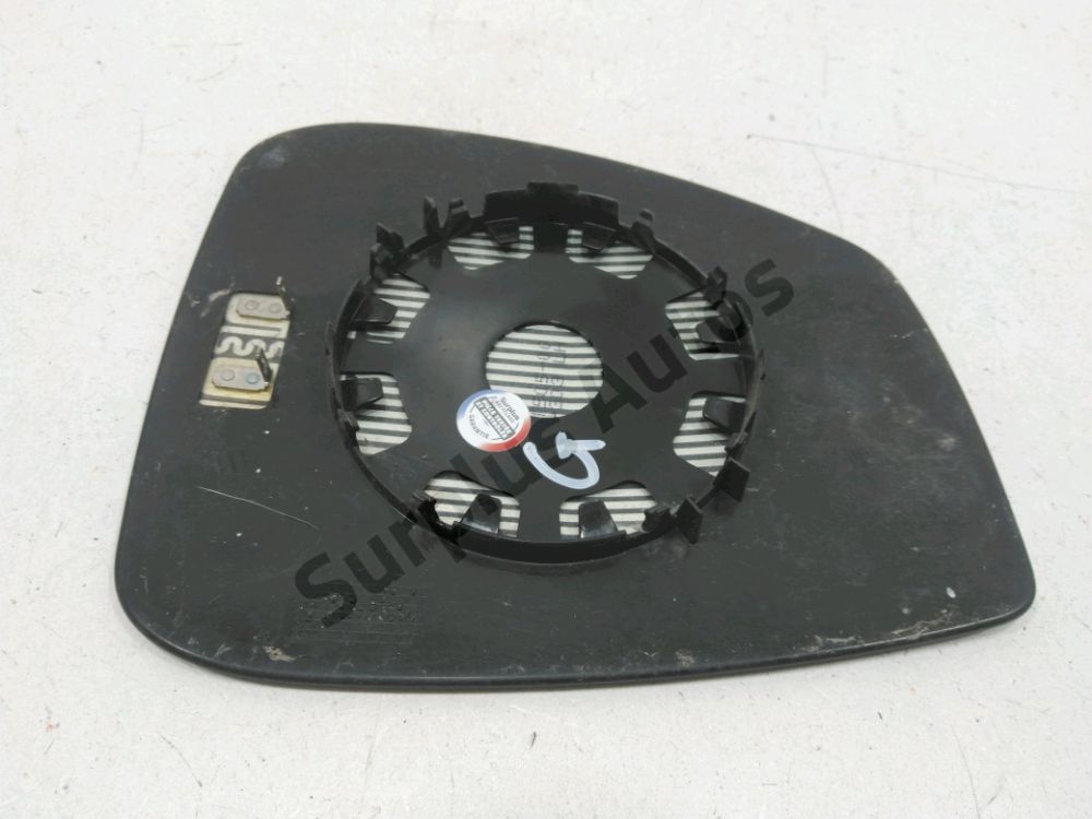 Glace de rétroviseur gauche